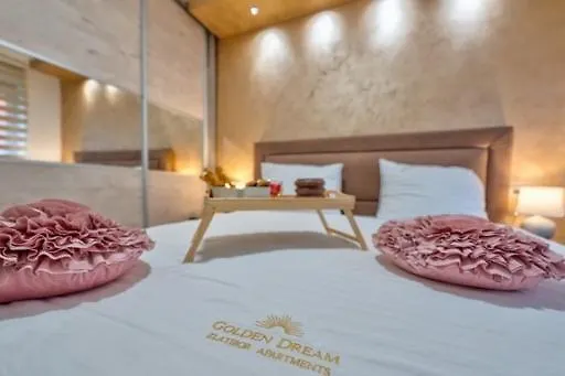 Apartament Golden Dream